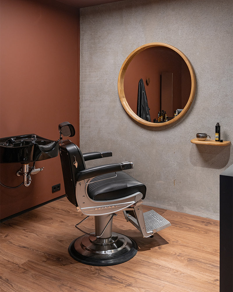 Linea Oak - ø100cm hairdresser mirror in oak wood